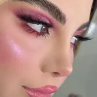 هایلایت مو،رنگ معمولی،میکاپ( هزینه موادفقط)|خدمات آرایشگری و زیبایی|مرند, |دیوار