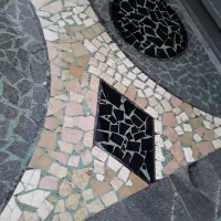 کفسابی  سنگ وموزائیک وبتن سن بلاست وشستسوی نما