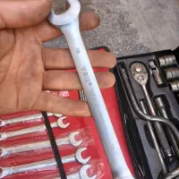 جعبه بکس ۲۴ عددی و آچار یکسر تخت و انبر کلاغی|ابزارآلات|مشهد, اروند|دیوار