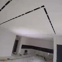 نقاش ساختمان کناف در چارچوب نرده دیوار نما|خدمات پیشه و مهارت|آستانه اشرفیه, |دیوار