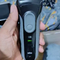 ریش‌تراش براون سری ۳- ضد آب - سالم و فونکشنال