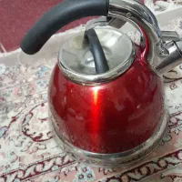 دوعدد کتری یکی قرمز سوتی