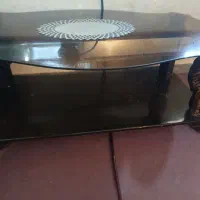 میز شیشع ای جلو مبلی