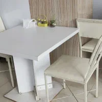 میز و صندلی