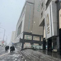 24متر-تجاری-در-هتل-حیات-شرق-همکف