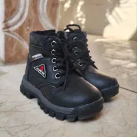 فروش نیم بوت پسرانه در حد نو