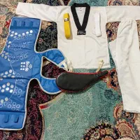 لباس های ورزشی و لوازم تکواندو