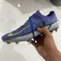 کفش فوتبال استوک دار نایک فانتوم