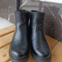 نیم بوت|کیف، کفش، کمربند|اصفهان, نقش جهان|دیوار