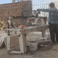 برش سنگ وسرامیک  با دستگاه برش در محل کار شما