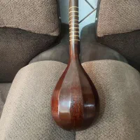 سه تار فروشی|سازهای سنتی|نجفآباد, باهنر|دیوار