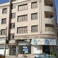 فروشنده خانم