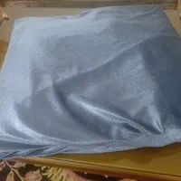 مخمل لباسی طوسی رنگ 6متر دارم متر ی 350