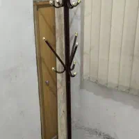 یک عدد رخت آویز