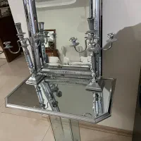 آینه وشمعدان با‌کنسول قدیمی