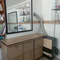 آیینه - تخت - دستگاه بخور -میز اصلاح -کشوی کار|آرایشگاه و سالن‌های زیبایی|زنجان, |دیوار