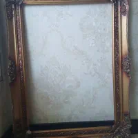 قاب عکس با حاشیه سلطنتی