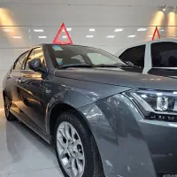 دنا پلاس توربو ۶ دنده سانروف‌دار