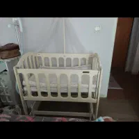 تخت  کنار مادر|تخت و صندلی بچه|همدان, |دیوار