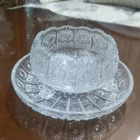 یک دست کاسه و پیش دستی