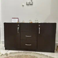 یک کمد با کاربردهای فراووان (جاکفشی یا کتابخونه