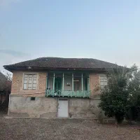 محوطه تمام مسکونی سندتک برگ/دارای خانه قدیمی