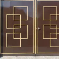 رنگ کاری در پنجره  دیوار و....