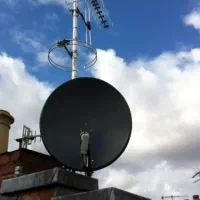 نصب انواع آنتن تلویزیون پذیرفته میشود