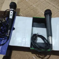 دوعدد میکروفن پاناسونیک وسونی