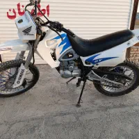 تریل|موتورسیکلت|زاوه, |دیوار