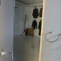 آینه بدون قاب