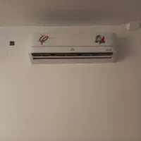 نصب و جابجایی انواع کولرگازی|خدمات پیشه و مهارت|کاشان, کارگر|دیوار