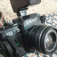 دوربین عکاسی ZENIT کاملا نو و سالم همراه فلش