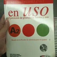 کتاب en uso A2