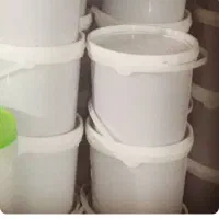 زیتون پرورده و ماست چکیده ی رستورانی