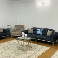 یک دست مبل ومیز غذاخوری