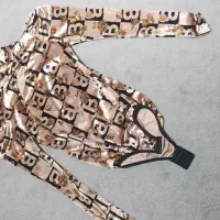 لباس و کیف و کفش مجلسی زنانه