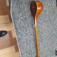 یک عدد سه تار سنتی در حد نو به فروش می رسد