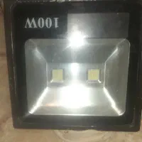 نورافکن بزرگ خیلی قوی