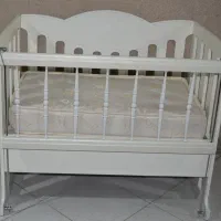 تخت کنار تخت مادر تخت و تشک کودک مناسب سیسمونی|تخت و صندلی بچه|تهران, نازی‌آباد|دیوار