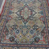 ۲ عدد فرش ۶ متری