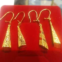 گوشواره های شیپوری طلا