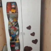 یک عدد کمد بچه تمیز و سالم به فروش میرسد