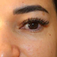 آفر اکستنشن مژه تخصصی|خدمات آرایشگری و زیبایی|شیراز, کرونی(خاتونک)|دیوار