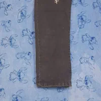 تعدادی لباس دخترانه درحد نو