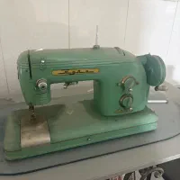 چرخ خیاطی روسی عطیقه