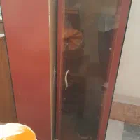 ویترین شیشه ای