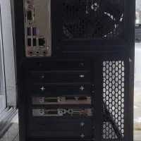 کیس قوی به همراه مانیتور