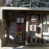 دو عدد تابلو برق|ماشینآلات صنعتی|یزد, |دیوار