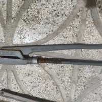 دو عدد آچار شلاقی سالم سالم